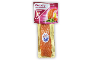 Лосось (семга) слабосоленая на коже под вакуумом 130г